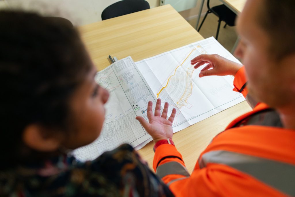 talking with contractor